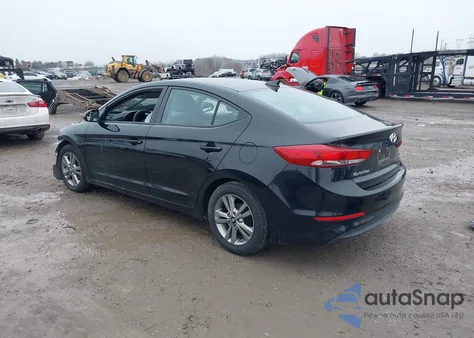 2017 Hyundai Elantra Se z USA, uszkodzony, nr VIN 5NPD84LF8HH188332